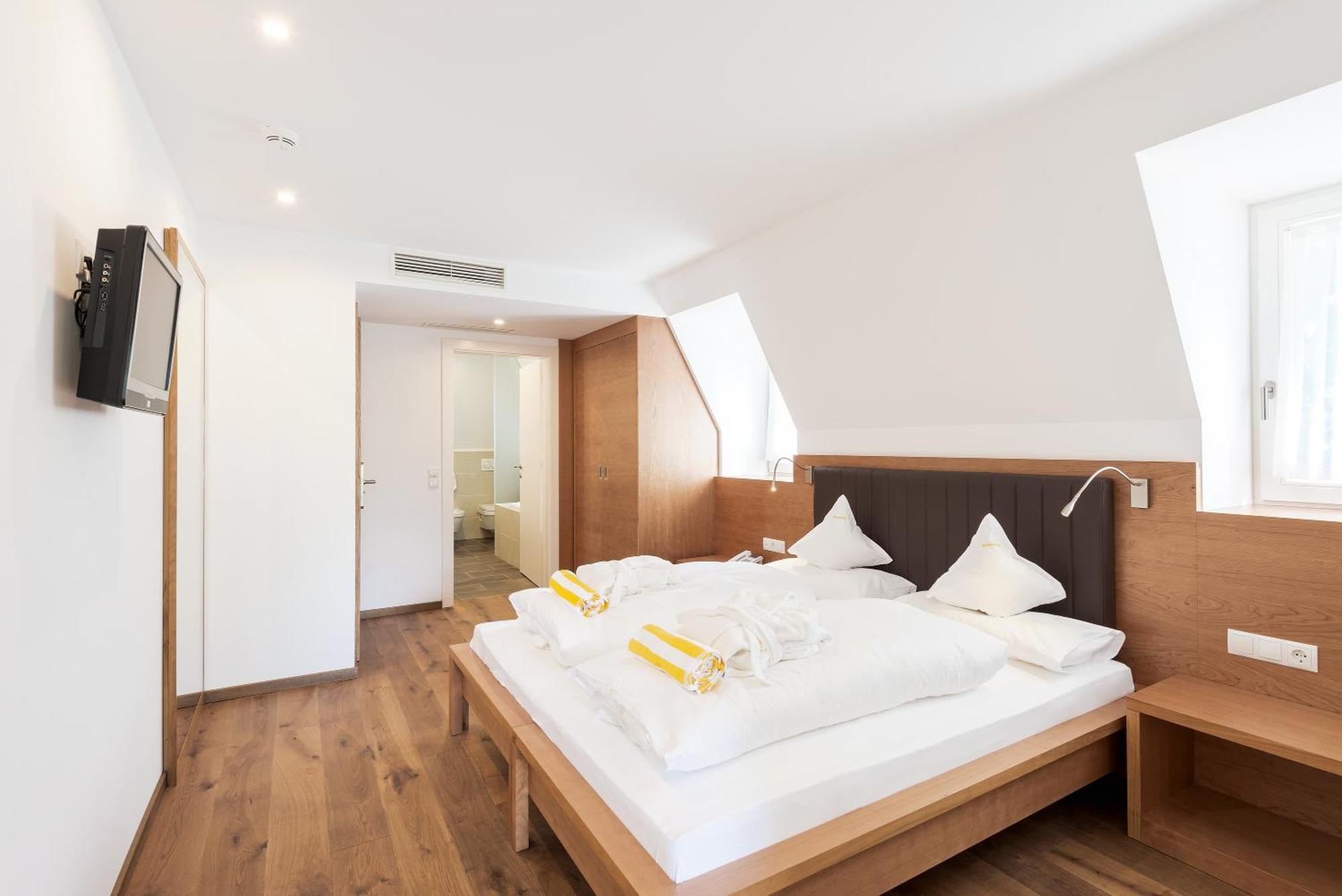 Hotel Sonnenhof Merano Bagian luar foto