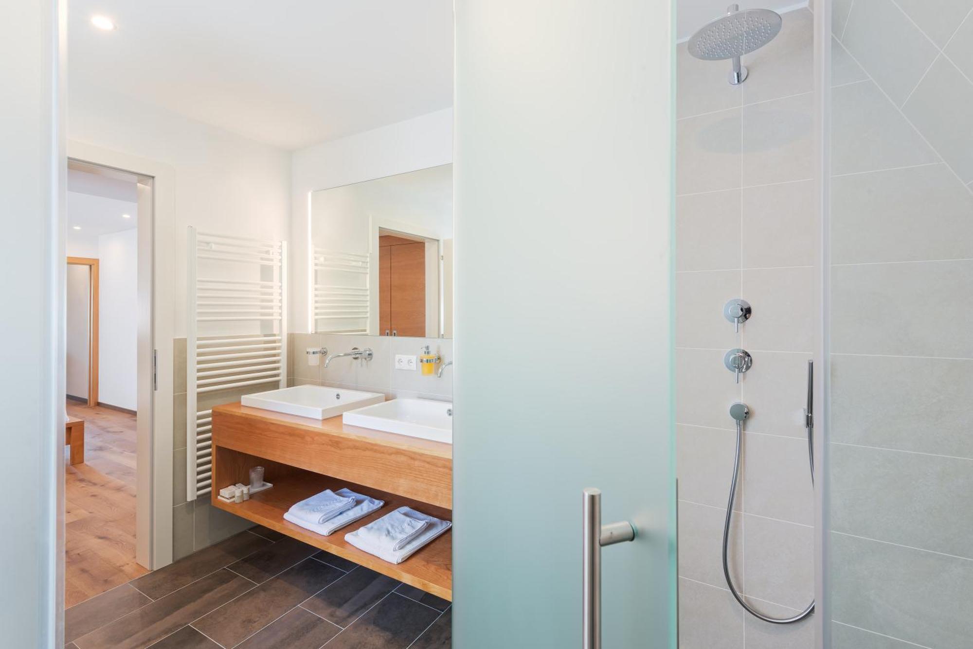 Hotel Sonnenhof Merano Bagian luar foto