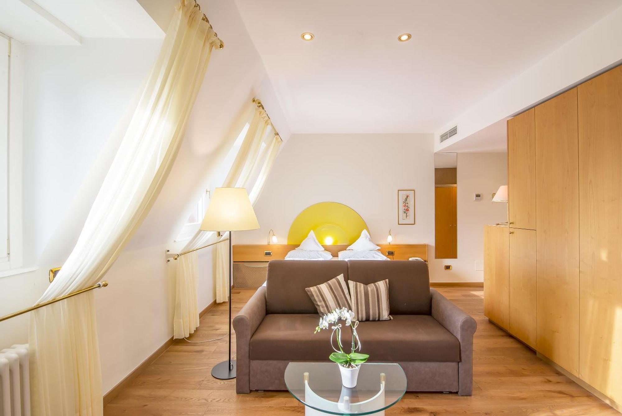 Hotel Sonnenhof Merano Bagian luar foto