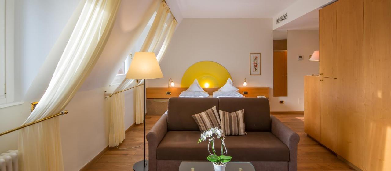 Hotel Sonnenhof Merano Bagian luar foto